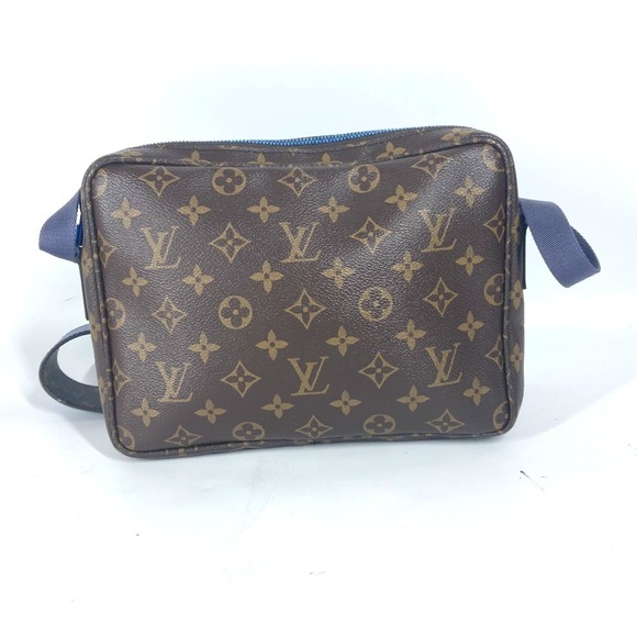 LOUIS VUITTON Handbags - LOUIS VUITTON M43843 Monogram PM Shoulder Bag Canvas Men's Women's Brown G-24...
